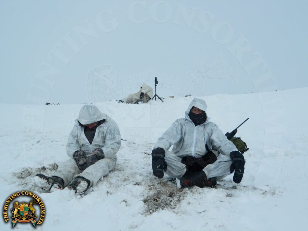 Hunting Team in Central Asia with Hunting Consortium Hunting in Asia Asia Mountain Hunts in Central Asia with Hunting Consortium