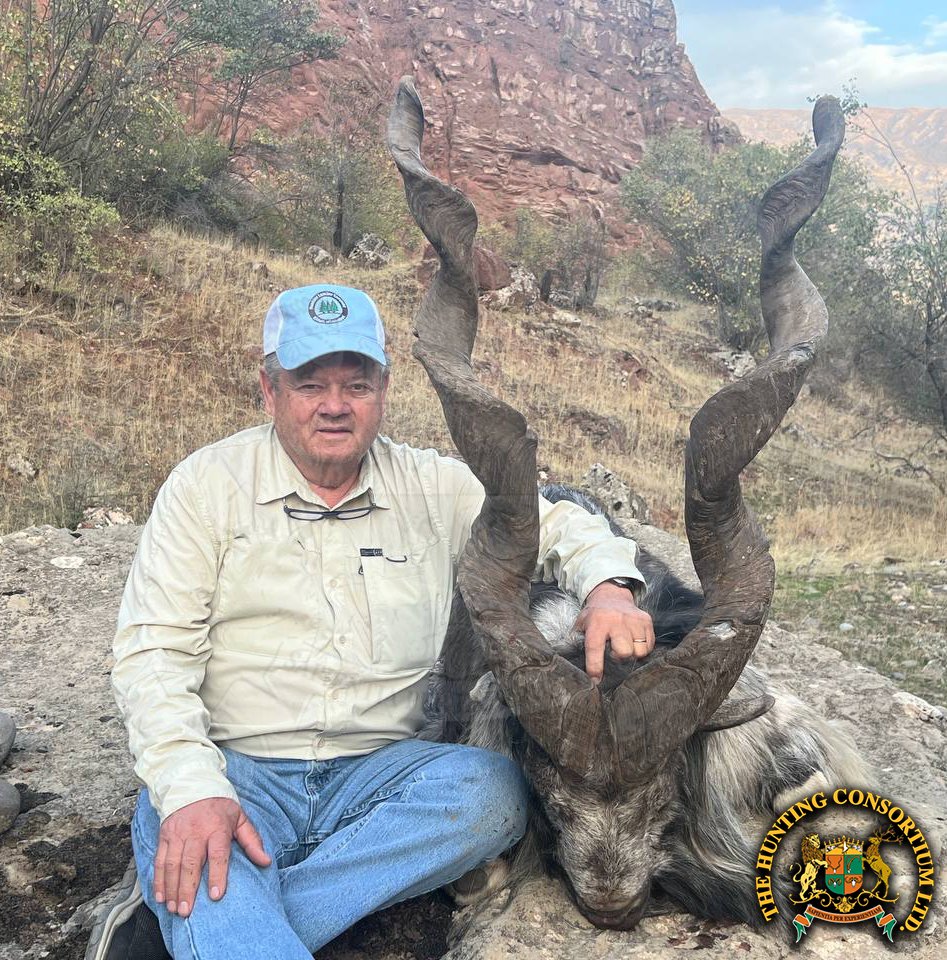Largest Bukharan Markhor Hunting trophy from Tajikistan. Bukharan Markhor Hunting in Tajikistan. The World's Biggest Bukharan Markhor trophy.
